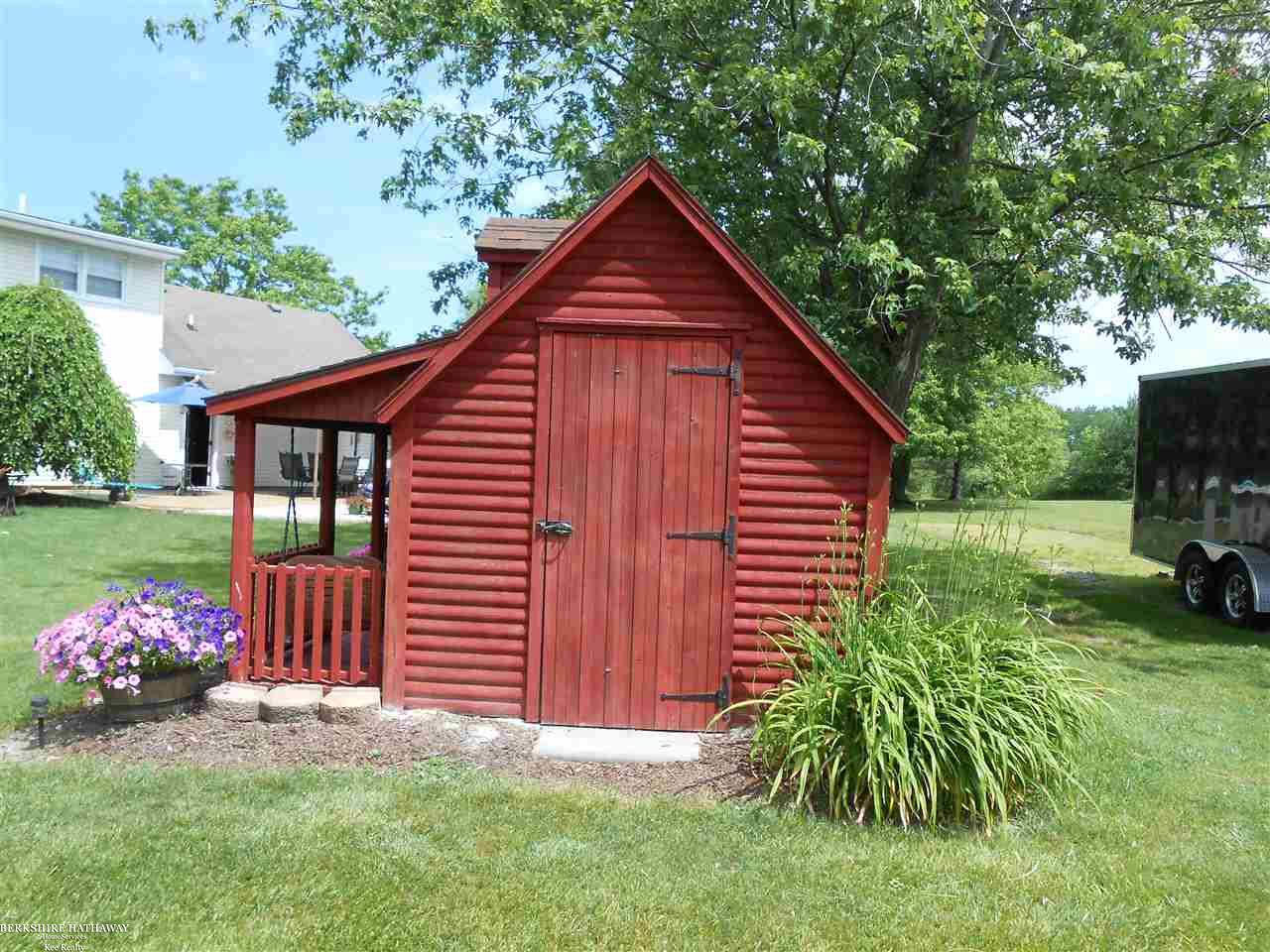 14981 Pine Knoll Road Capac, MI 48014 - Photo 18 of 49 50015135-17.JPG