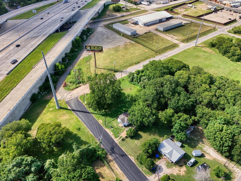702 Spring Street Waco, TX 76704 - Photo 2 of 8 an aerial view of a backyard