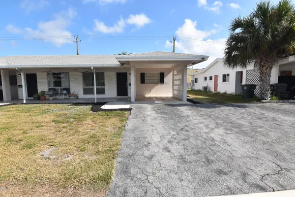 $2,500 | 2472 Northeast 5th Avenue, Unit 2472, Boca Raton, FL 33431