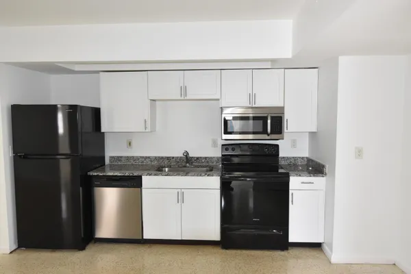 $2,500 | 2472 Northeast 5th Avenue, Unit 2472, Boca Raton, FL 33431