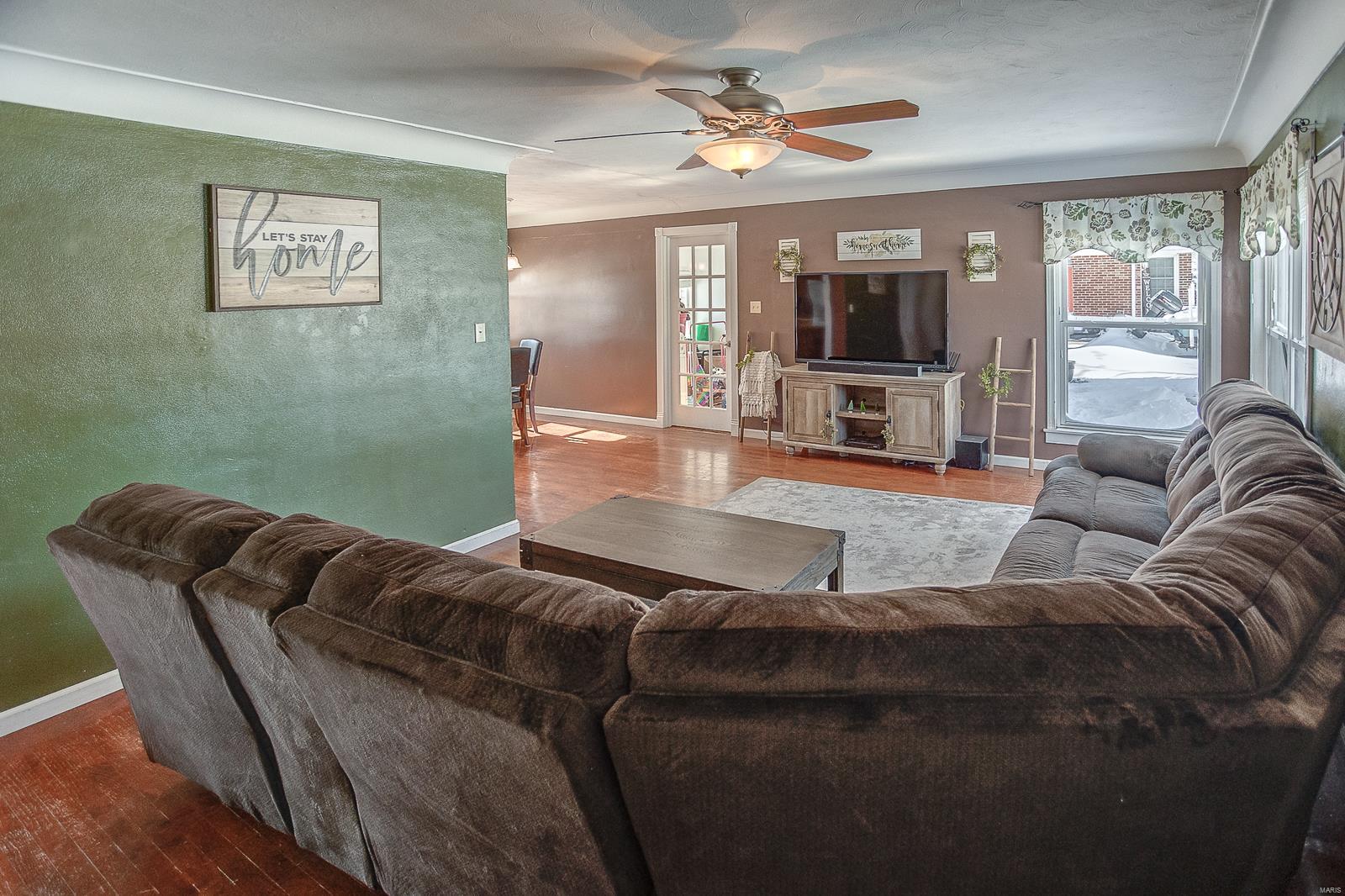 3728 Ruth Drive Granite City, IL 62040 - Photo 3 of 35 Gallery Image 3