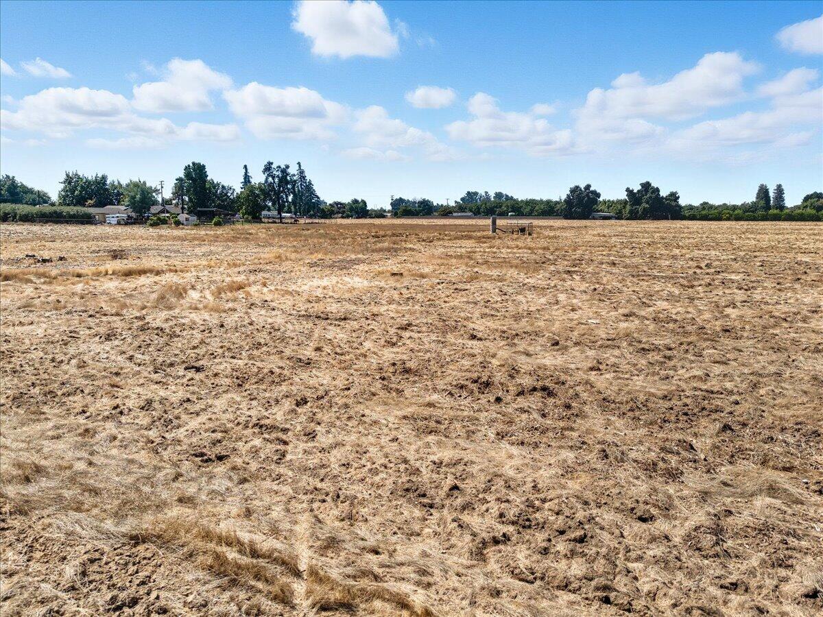 160 Rd Ivanhoe Ca Ivanhoe, CA 93235 - Photo 15 of 20 3