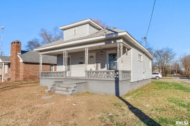 $60,000 | 716 West Poplar Street, Harrisburg, IL 62946