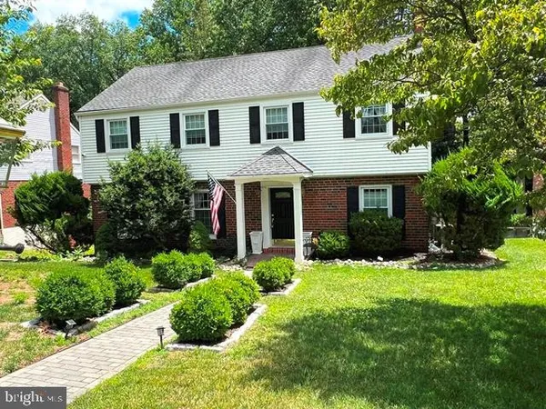 $689,000 | 690 Old School House Drive, Springfield, PA 19064