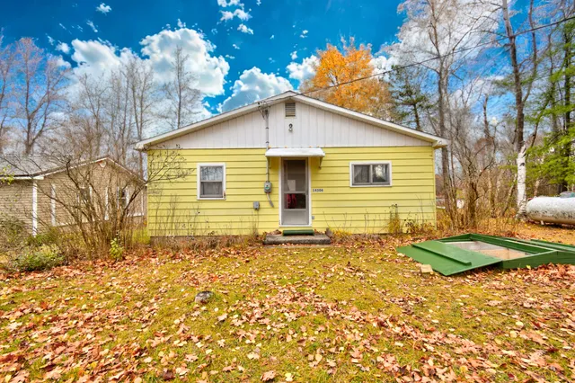 $97,500 | 14306 Wildwood Road, Evart, MI 49631