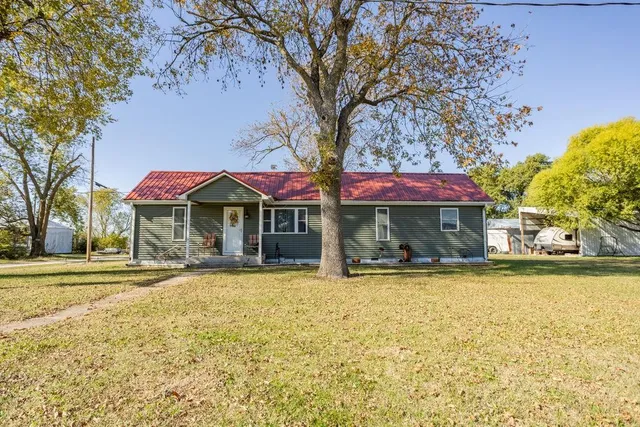 $215,000 | 71 Northwest 58th Lane, Lamar, MO 64759