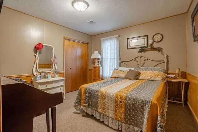 $215,000 | 71 Northwest 58th Lane, Lamar, MO 64759