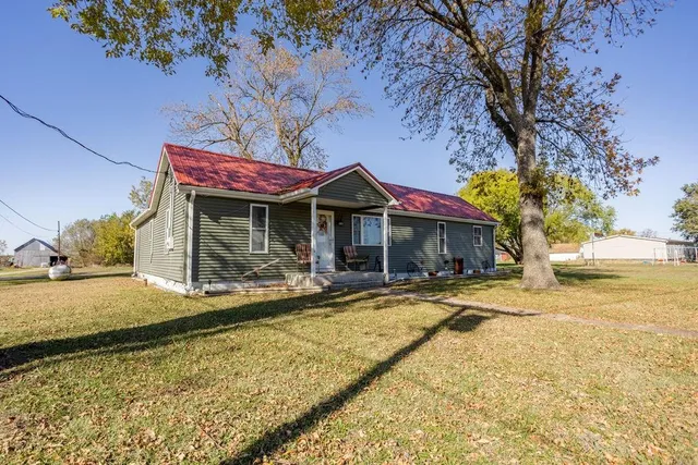 $215,000 | 71 Northwest 58th Lane, Lamar, MO 64759