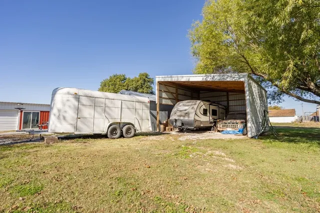 $215,000 | 71 Northwest 58th Lane, Lamar, MO 64759