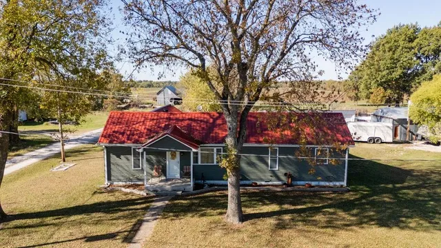 $215,000 | 71 Northwest 58th Lane, Lamar, MO 64759