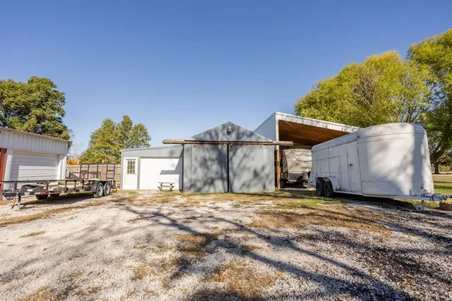 $215,000 | 71 Northwest 58th Lane, Lamar, MO 64759