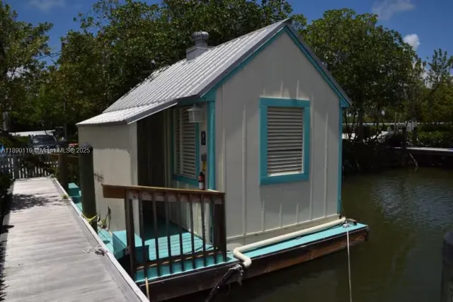 $3,300 | 100 Morris Lane, Unit B2, Key Largo, FL 33037