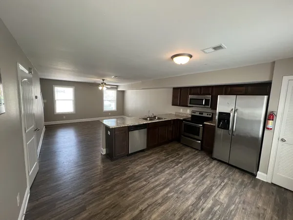 $1,050 | 1717 Manning Drive, Unit A, Clarksville, TN 37042