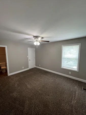 $1,050 | 1717 Manning Drive, Unit A, Clarksville, TN 37042