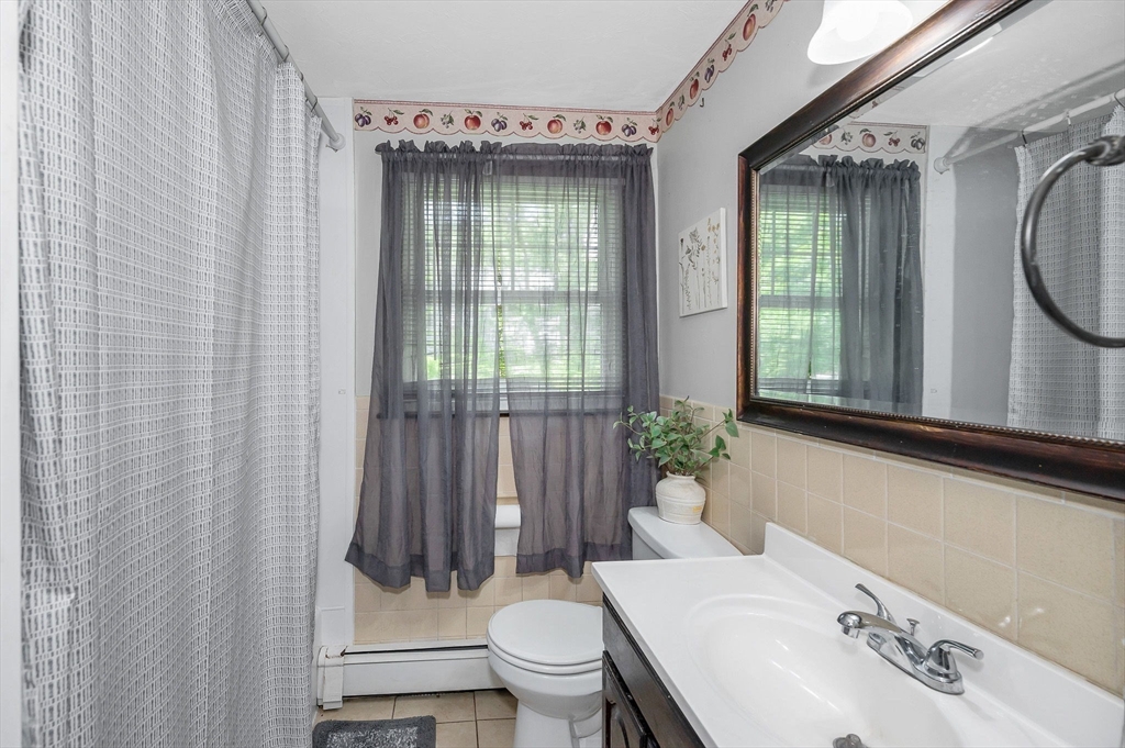 76 Maple Street Methuen, MA 01844 - Photo 10 of 15
