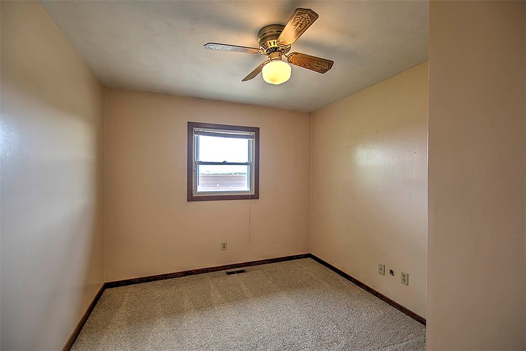 505 West Forsyth Road Forsyth, IL 62535 - Photo 14 of 36