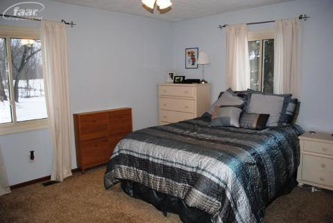 5151 Center Road Linden, MI 48451 - Photo 8 of 14 20346750-7.JPG