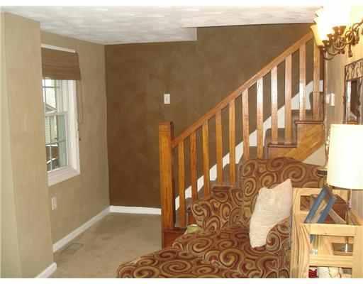 626 Keslar School Road Acme, PA 15610 - Photo 17 of 17 Entry/Foyer.
