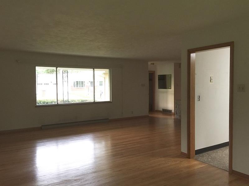 219 Courtland Road Indiana, PA 15701 - Photo 8 of 25 Interior