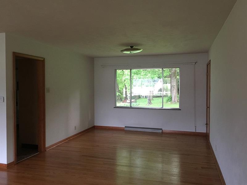 219 Courtland Road Indiana, PA 15701 - Photo 9 of 25 Interior