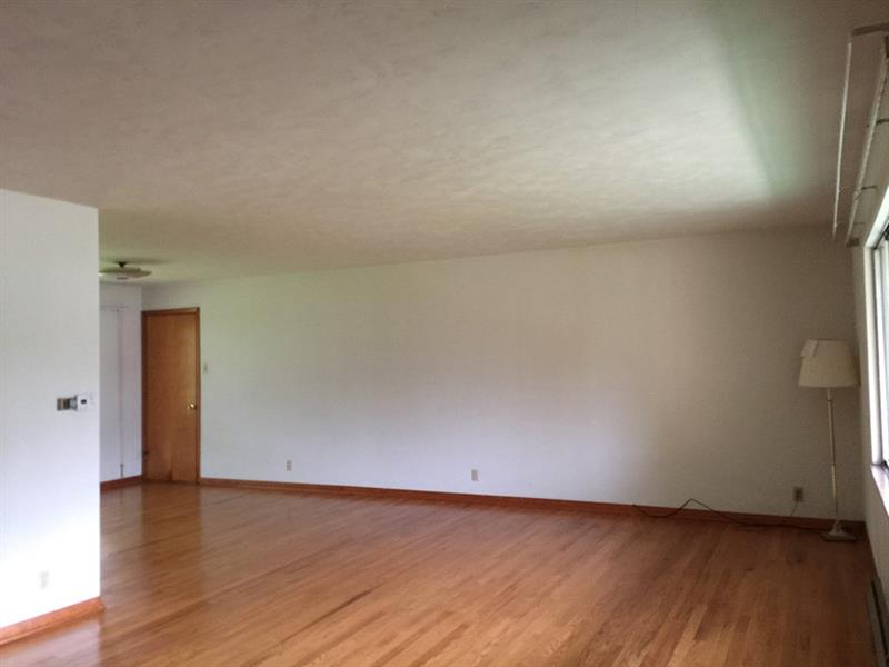219 Courtland Road Indiana, PA 15701 - Photo 10 of 25 Interior