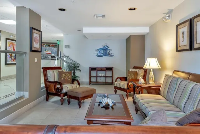 $3,800 | 1009 North Ocean Boulevard, Unit 503, Pompano Beach, FL 33062