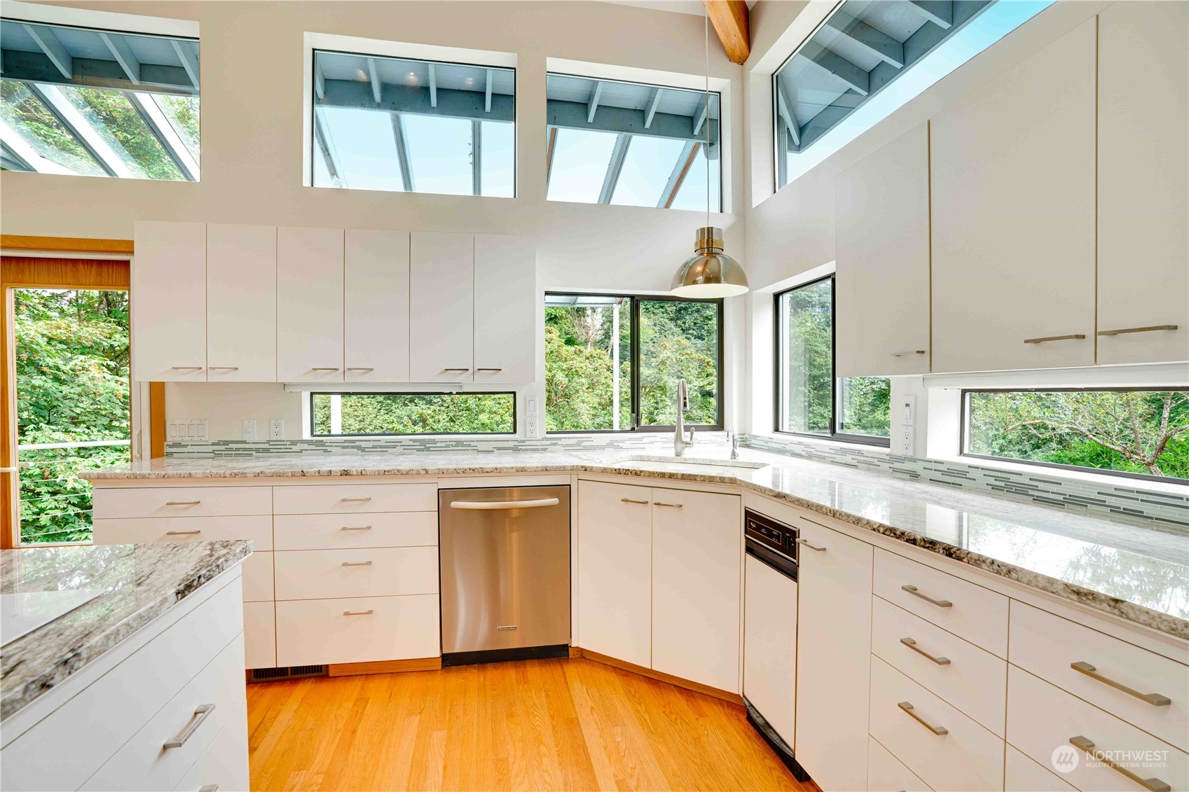 26530 Lake Fenwick Road South Kent, WA 98032 - Photo 18 of 40 Gallery Image 18