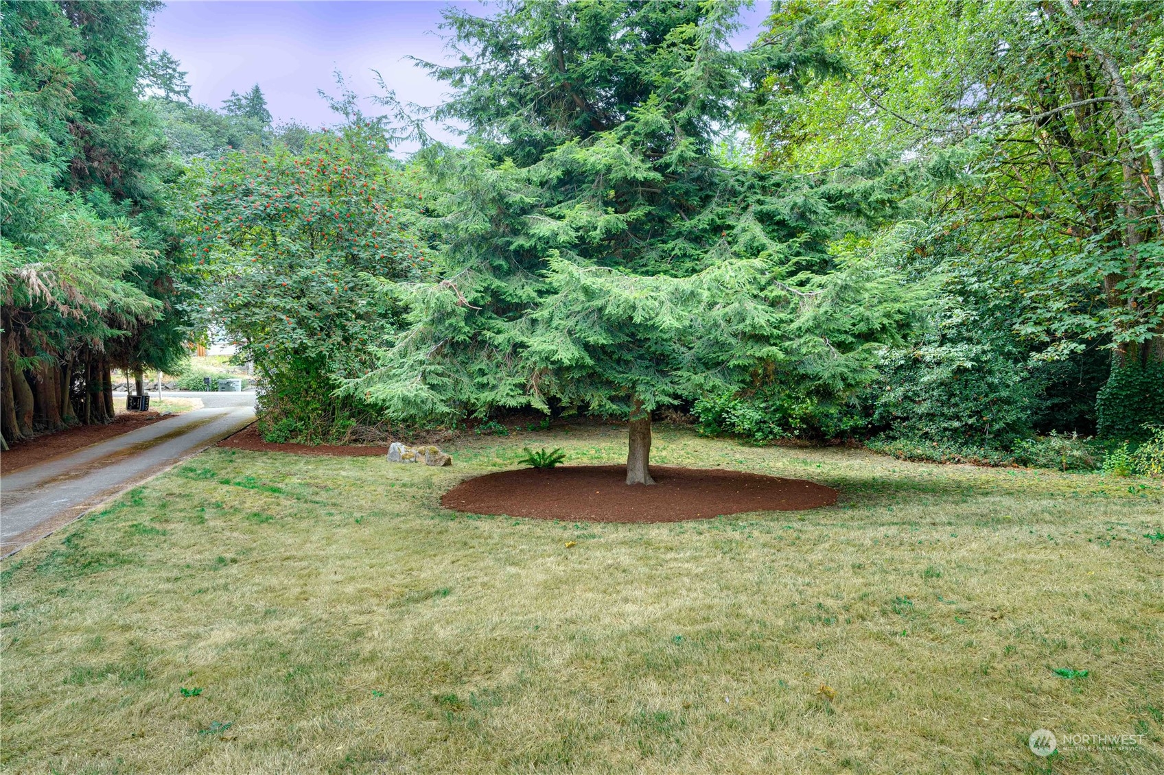 26530 Lake Fenwick Road South Kent, WA 98032 - Photo 9 of 40 Gallery Image 9