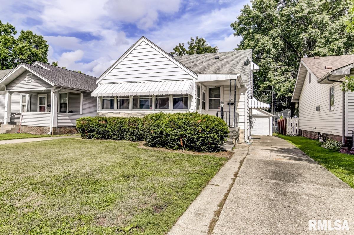 2040 North 7th Street Springfield, IL 62702 - Photo 1 of 32