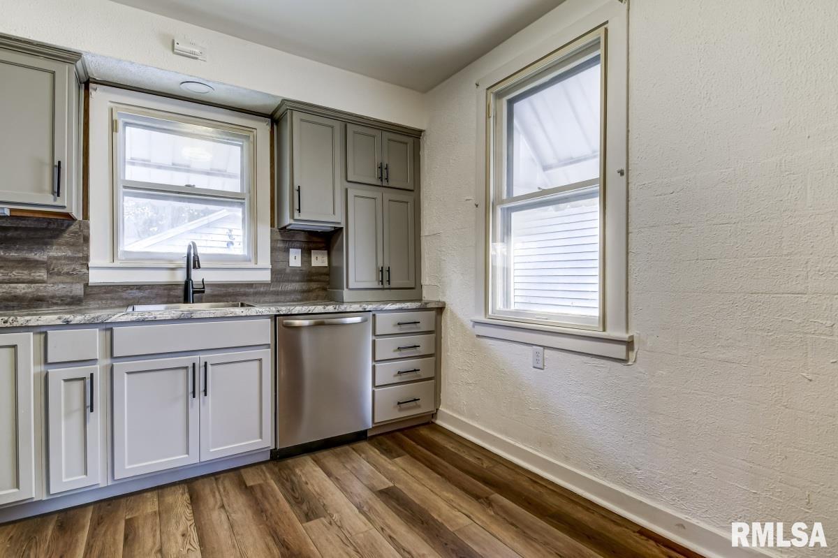 2040 North 7th Street Springfield, IL 62702 - Photo 13 of 32