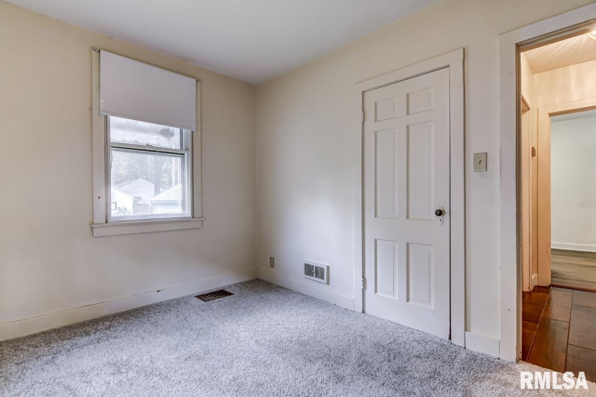 2040 North 7th Street Springfield, IL 62702 - Photo 19 of 32