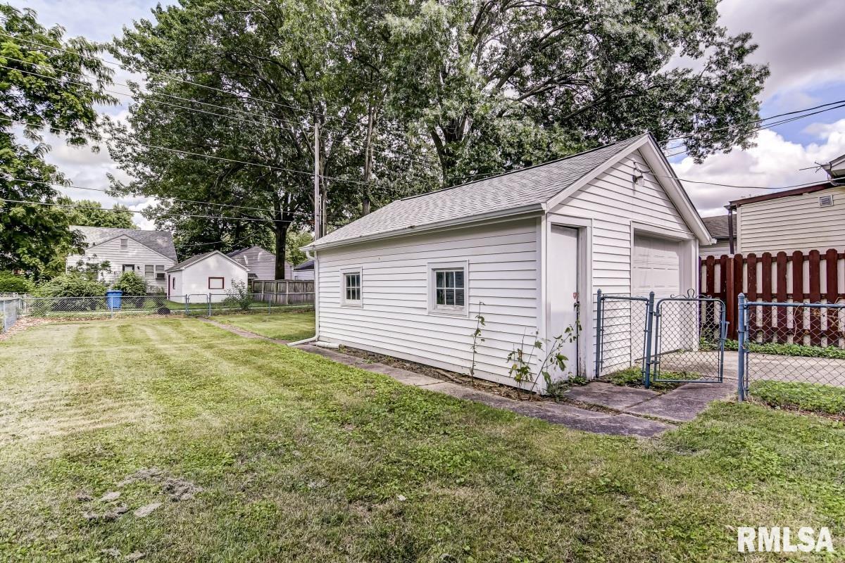 2040 North 7th Street Springfield, IL 62702 - Photo 29 of 32