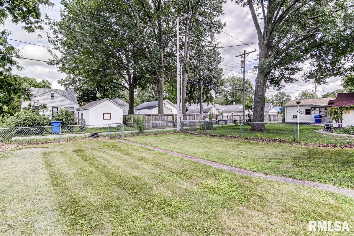2040 North 7th Street Springfield, IL 62702 - Photo 31 of 32