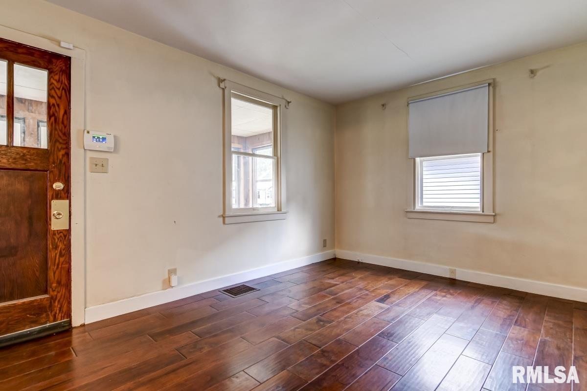 2040 North 7th Street Springfield, IL 62702 - Photo 4 of 32