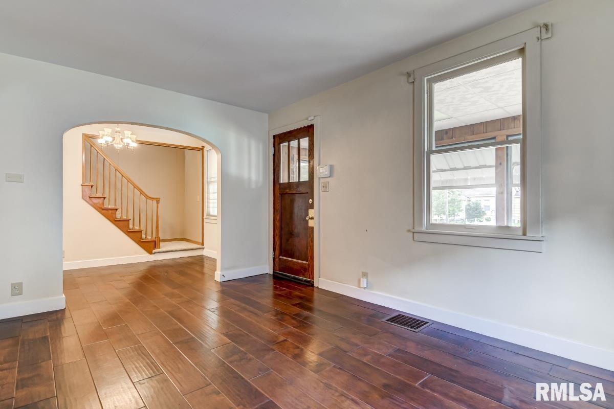 2040 North 7th Street Springfield, IL 62702 - Photo 7 of 32