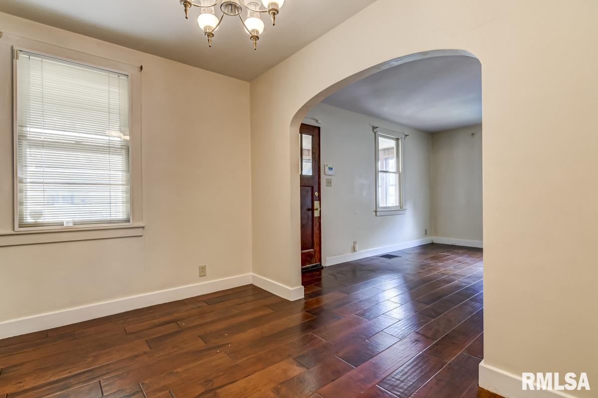 2040 North 7th Street Springfield, IL 62702 - Photo 9 of 32