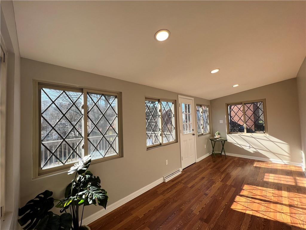 901 Greenhill Road Pittsburgh, PA 15209 - Photo 17 of 31 a living room with furniture and a flat screen tv