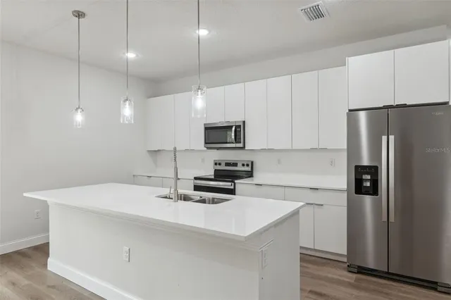 $279,900 | 2565 West Laredo Drive, Citrus Springs, FL 34433