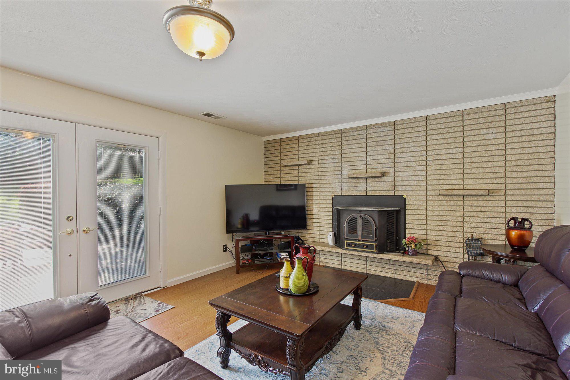2805 Cambridge Road York, PA 17402 - Photo 17 of 28 Gallery Image 17