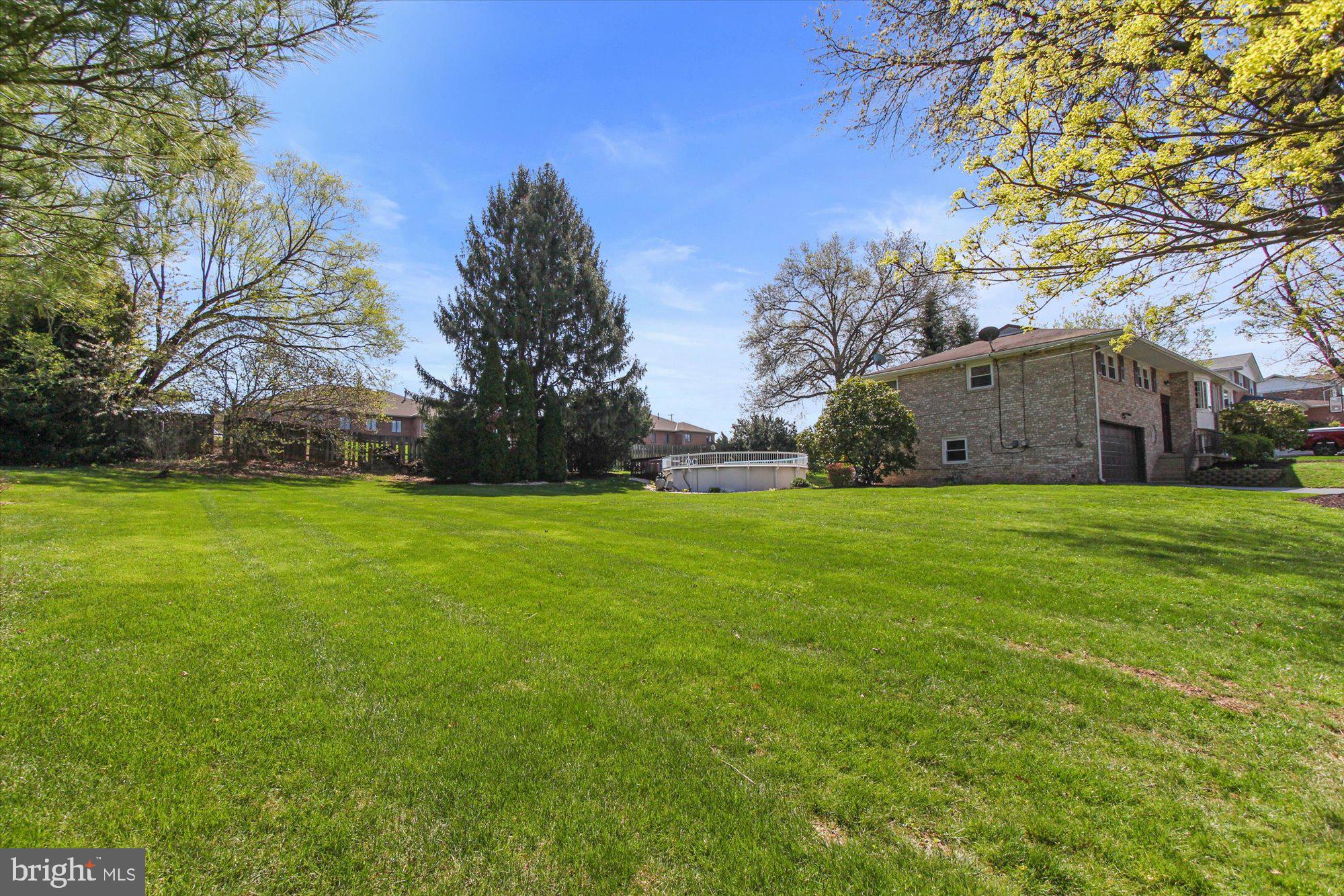 2805 Cambridge Road York, PA 17402 - Photo 25 of 28 Gallery Image 25