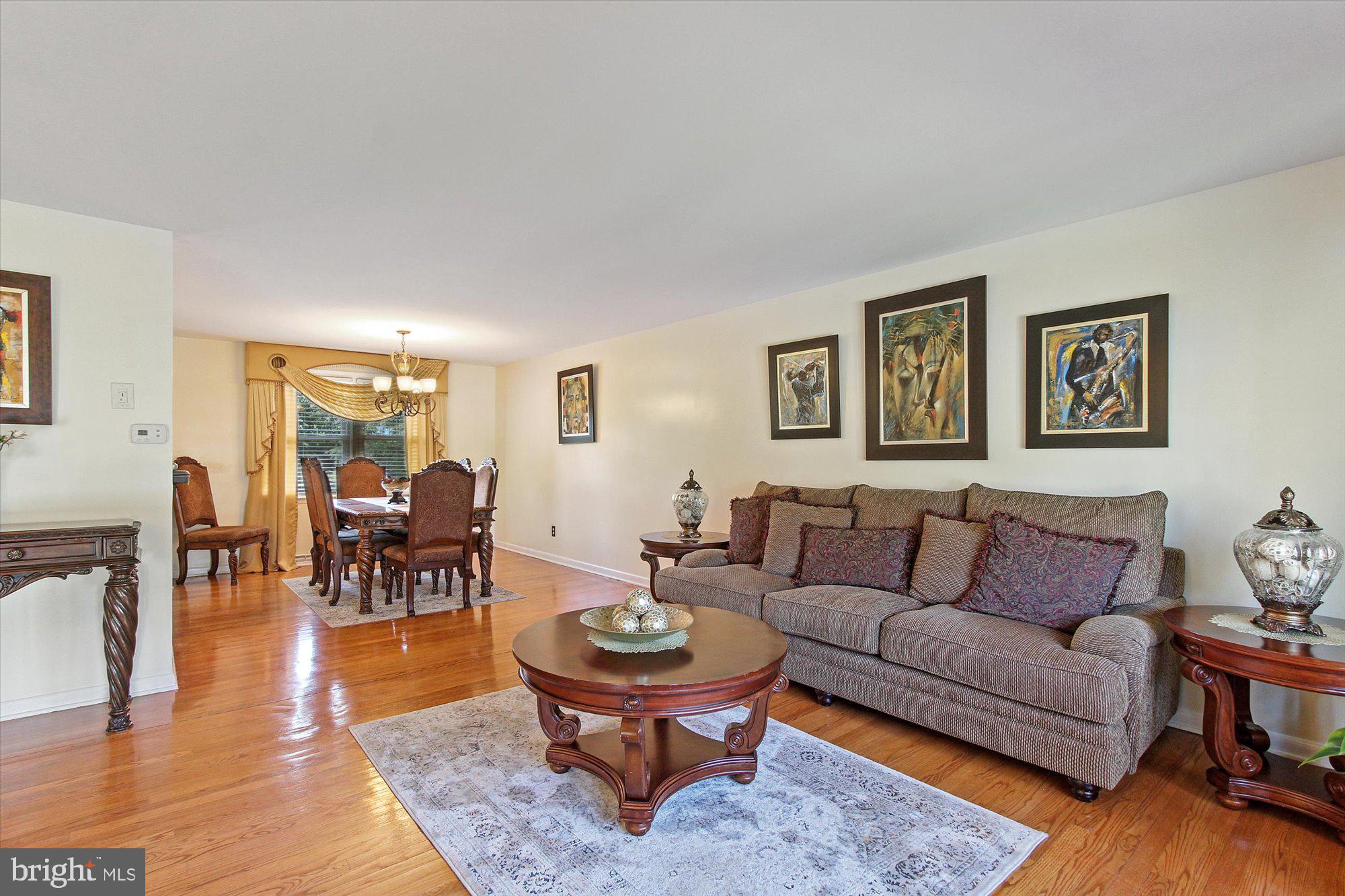 2805 Cambridge Road York, PA 17402 - Photo 4 of 28 Gallery Image 4