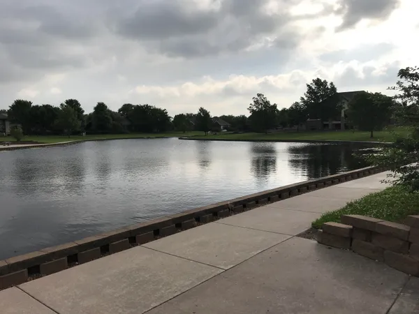 $43,500 | 325 Old Colony Court, North Newton, KS 67117