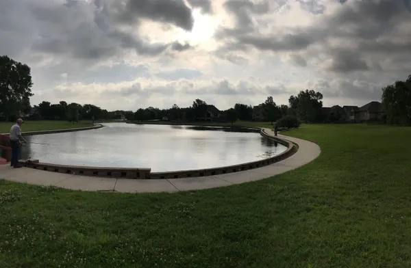 $43,500 | 325 Old Colony Court, North Newton, KS 67117