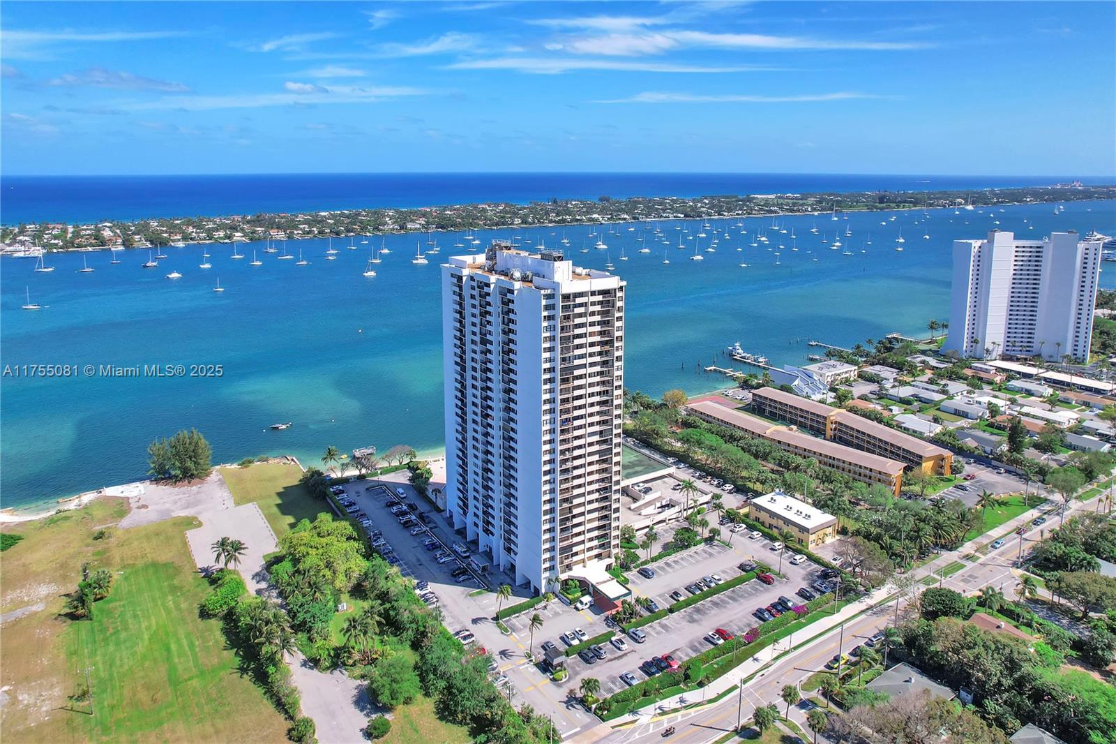 5600 North Flagler Drive, Unit 304 West Palm Beach, FL 33407 - Photo 3 of 42