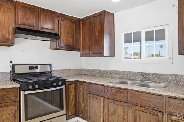 $80,000 | Undisclosed Address, Bakersfield, CA 93304