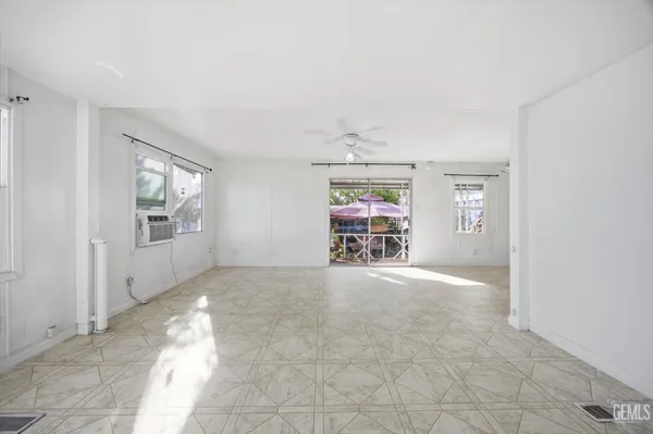 $80,000 | Undisclosed Address, Bakersfield, CA 93304