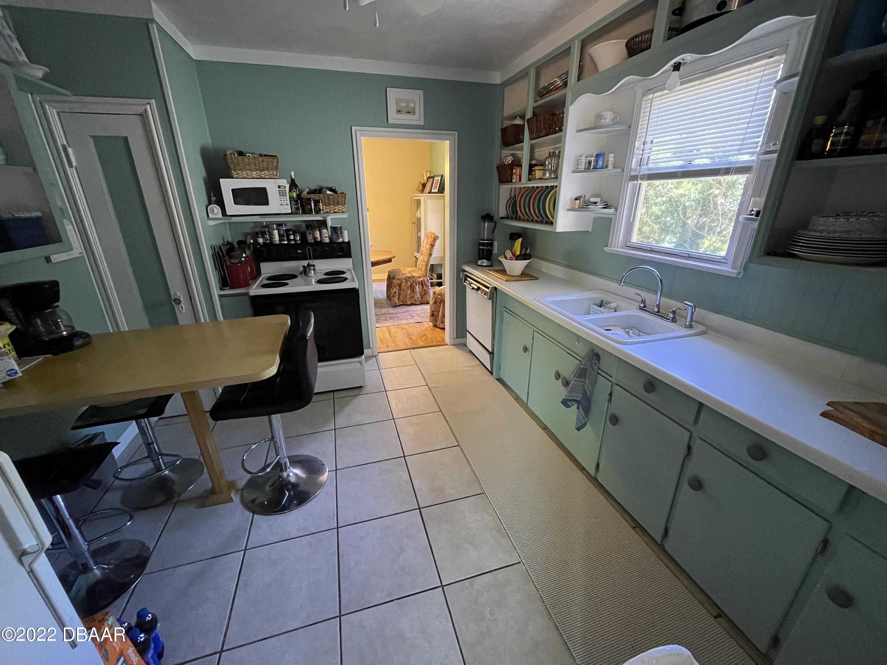 425 Wisteria Road Daytona Beach, FL 32118 - Photo 15 of 37 IMG_7636