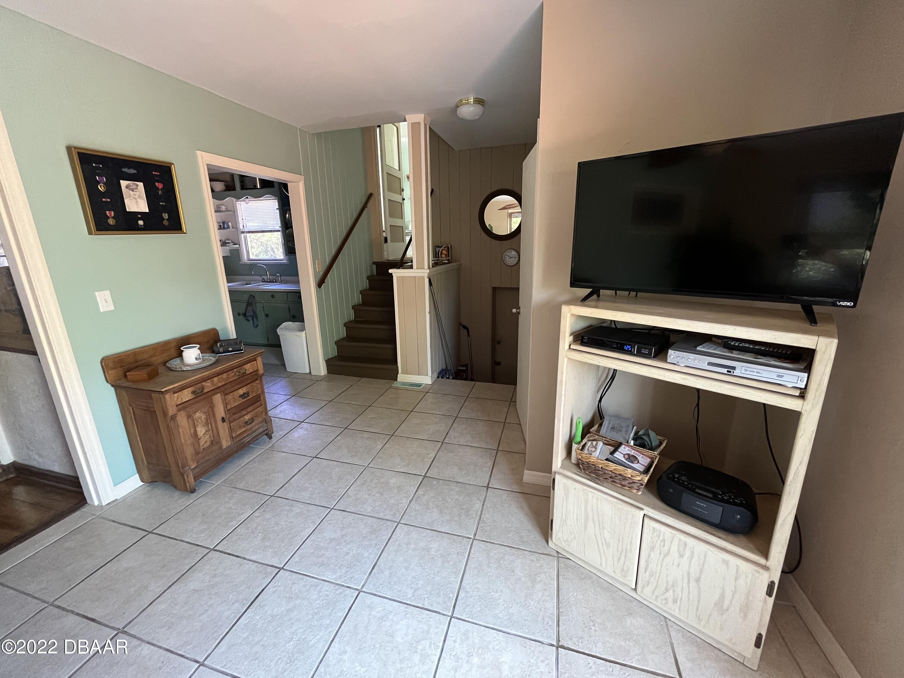 425 Wisteria Road Daytona Beach, FL 32118 - Photo 20 of 37 IMG_7642
