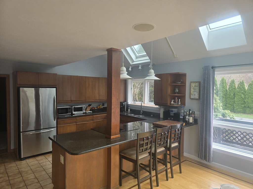 55 Bullivant Farm Road Marion, MA 02738 - Photo 5 of 40