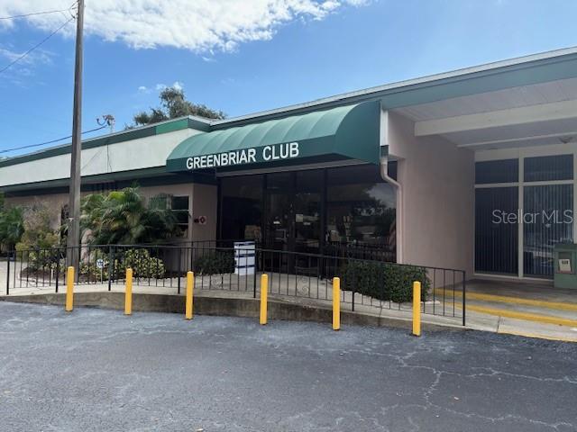 2019 High Ridge Drive Clearwater, FL 33763 - Photo 25 of 30 a view of a building with sitting area